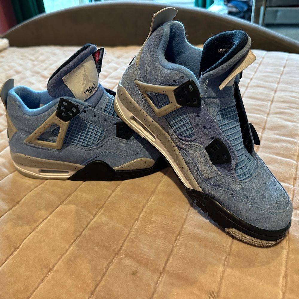 Nike Air Jordan 4 Retro University Blue Size 4Y Blue Black 408452-400